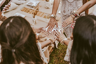 Bachelorette Sparty. Paquetes Spa para despedidas de soltera. SPA. Promociones Spa. Masajes en Pareja en Monterrey. Masajes en pareja en San Pedro. Spa en Monterrey. Day spa para parejas. Masajes individuales. Masaje Relajante en monterrey. Mantra Mind & Body Spa. Bachelorette Spa. Day spa con amigas. Sparties. Sparty