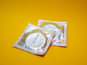 Tirar o preservativo durante o ato sexual sem consentimento do outro é crime!