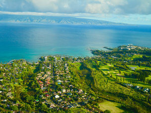 Understand the key differences between interior and exterior painting projects in Maui, including prep, materials, timelines, and maintenance needs.