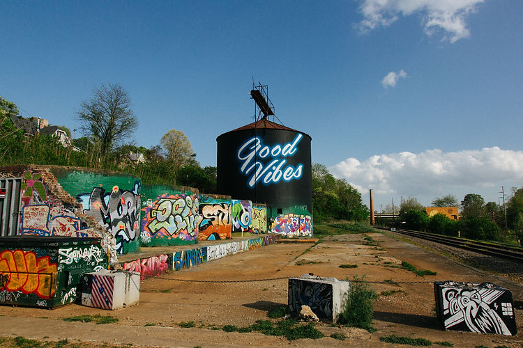 Image by Kyle Glenn