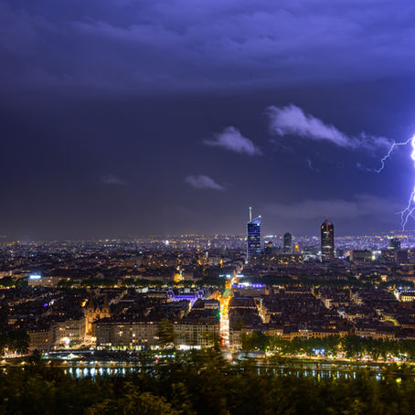 How to Stay Safe in a Severe Thunderstorm