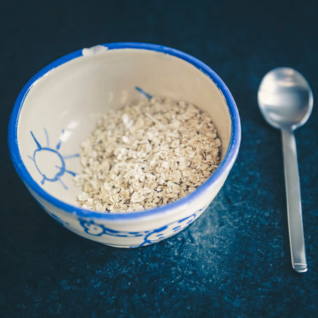 Avena Nocturna con Piña y Coco: Un Desayuno Tropical Nutritivo.
