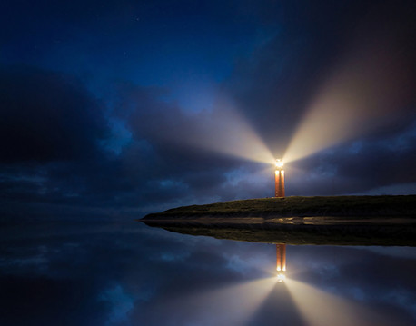 Image by Evgeni Tcherkasski