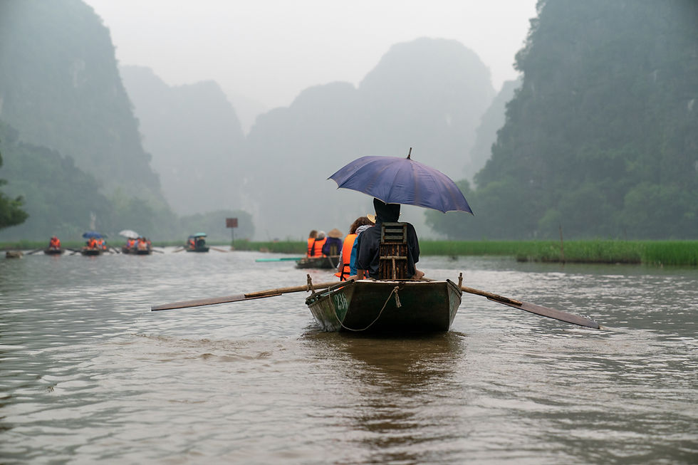 TAM COC GROTTOES - NGO DONG RIVER