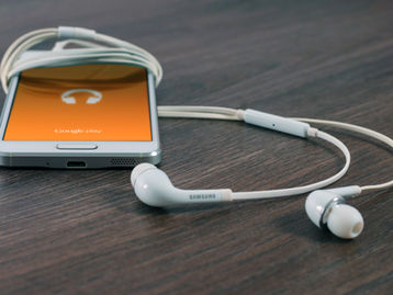 5 Podcasts that focus on precision agriculture