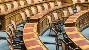 Fed slightly dovish / More Dems fear Biden can't win / Buffet's solution on deficit / France's left jostle to lead new govt