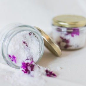 Une recette simple et naturelle de sel de bain