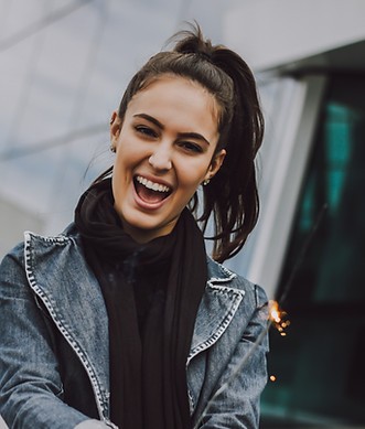 Image by Vinicius Wiesehofer