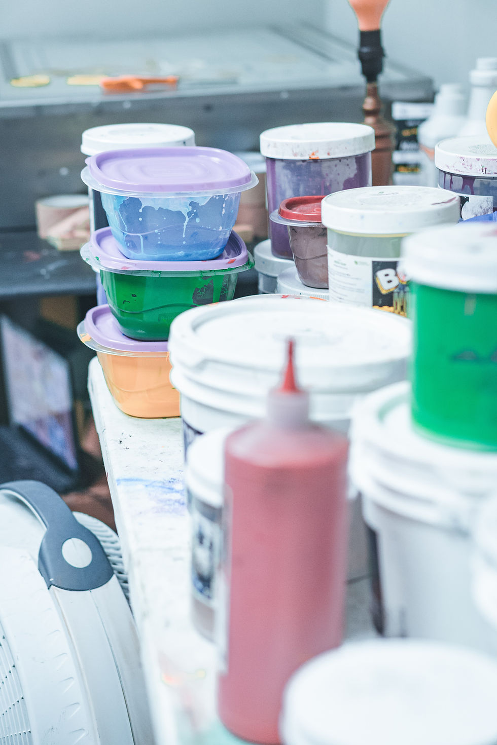 paint buckets