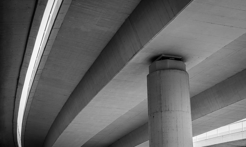 Mass Concrete Column Overpass Infrasturcture