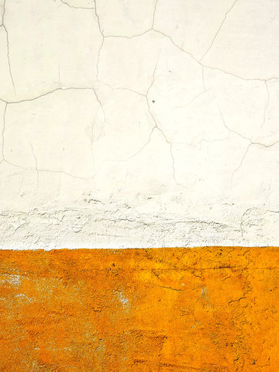 Nursery Design for Minimalist Moms 