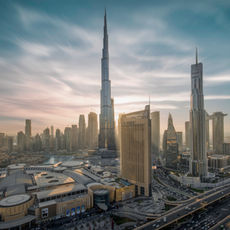 PYMES y startups españolas pueden crecer en Emiratos Árabes Unidos gracias a sectores en expansión como tecnología, ingeniería y agricultura inteligente. TANMIYA Business Partners ofrece apoyo integral para abrir y desarrollar negocios en la región.
