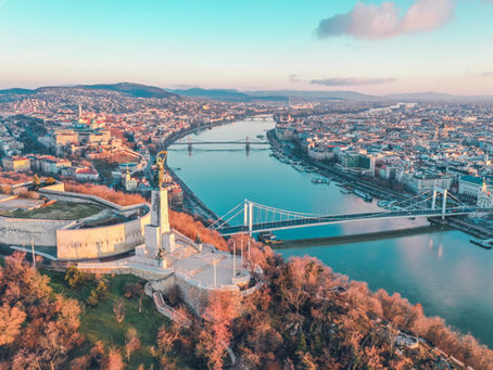 Budapest, tra fasto e fatiscenza