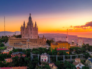 Top 5 Must-See Spots in Barcelona with a Private Driver