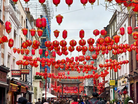 Lanternas vermelhas em Chinatown, Londres