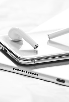 Sale eletronics R'us store accesories parta Ipdas and Tablets-Low-economical prices-fair price near me Brooklyn NY Mahattan Queens New Jersey Long Island buying is economical