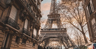 Perancis Naikkan Pajak Turis Hingga 200 Persen pada 2024