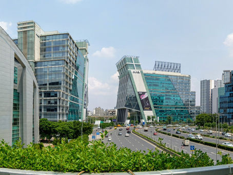 Under-construction real estate building in Gurgaon symbolising the impact of the 2025 court ruling on HRERA’s recovery powers.