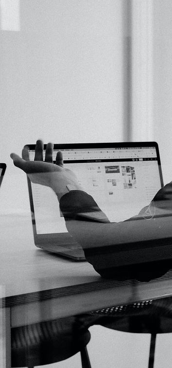 Image by charlesdeluvio