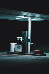 Image by Justin Chrn