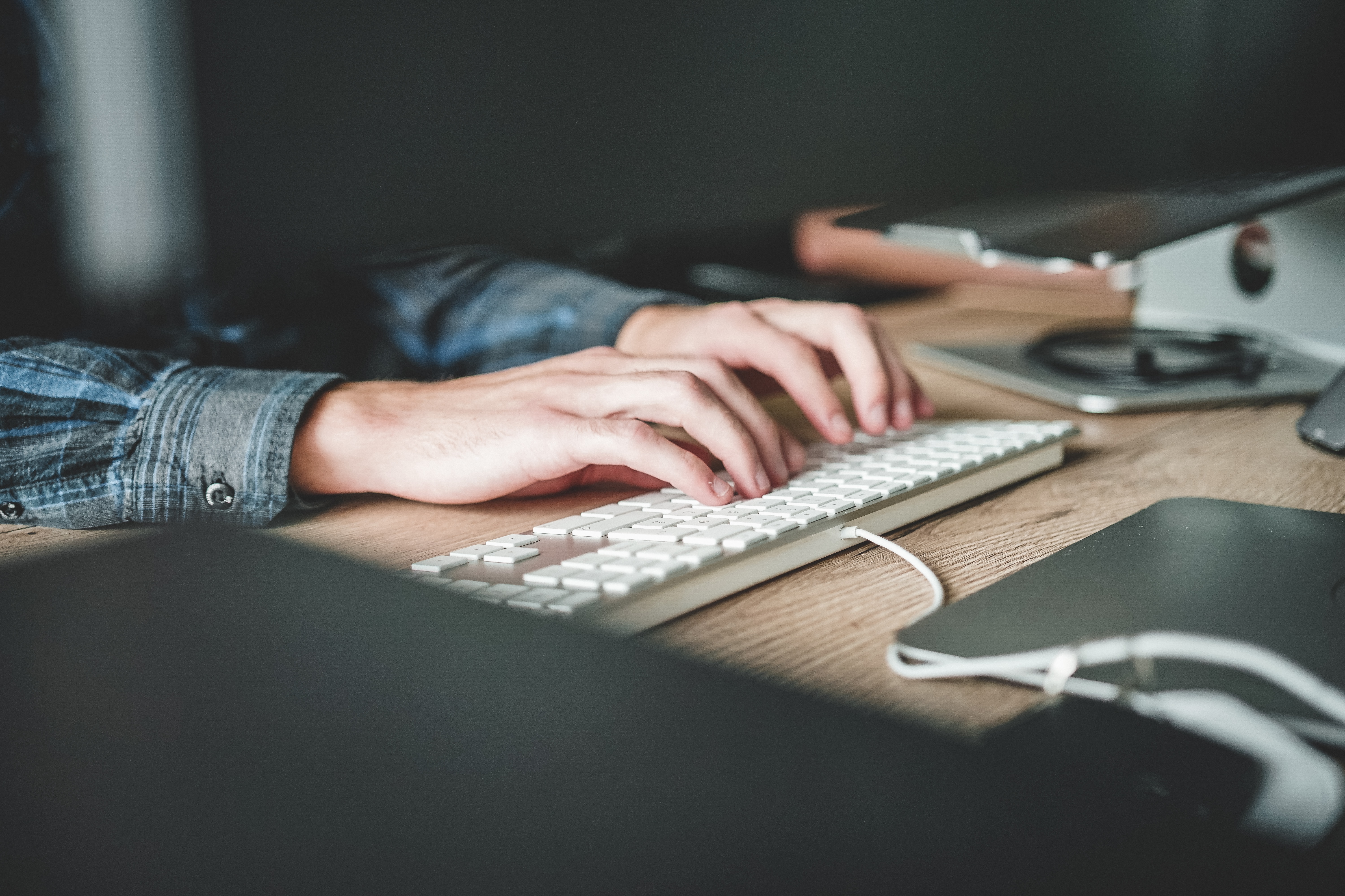 MAC FRENTE A PC: LOS PROS Y LOS CONTRAS