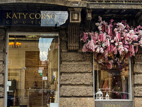 Business Curb Appeal: How Custom Planters Transform Commercial Entrances and Drive Foot Traffic