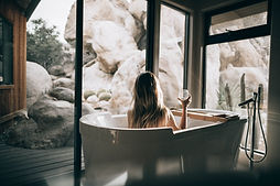 Image by Roberto Nickson