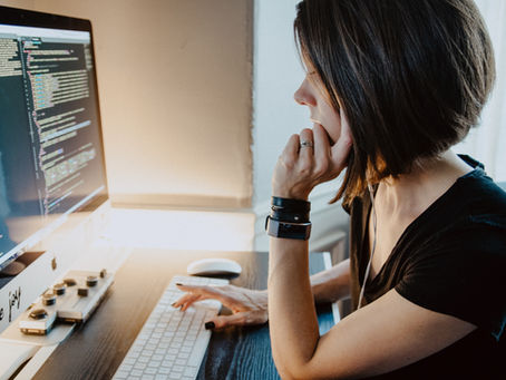 Comment choisir le bon prestataire pour la location de matériel informatique?