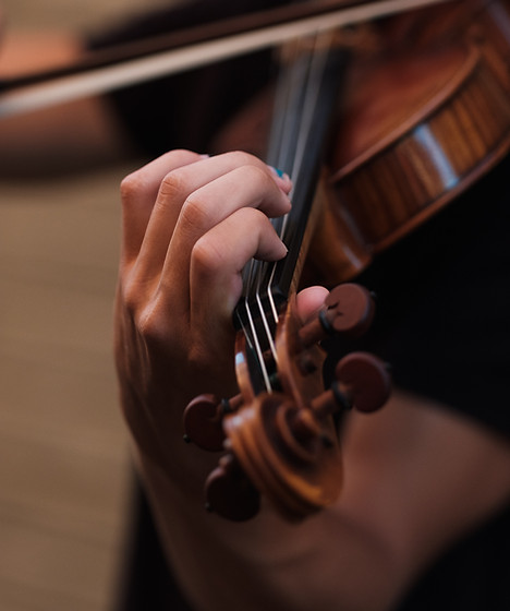 Repetitive Strain Violin shoulder injury from misuse. Tai Chi can help.