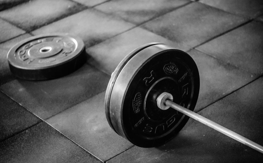 Low-Load vs. High-Load Resistance Training: Which Approach Maximizes Muscle Hypertrophy?