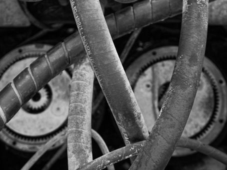 Choosing the Right Hydraulic Oil for Your Excavator — And Why It Affects Part Lifespan