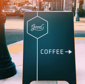 directional pavement sign