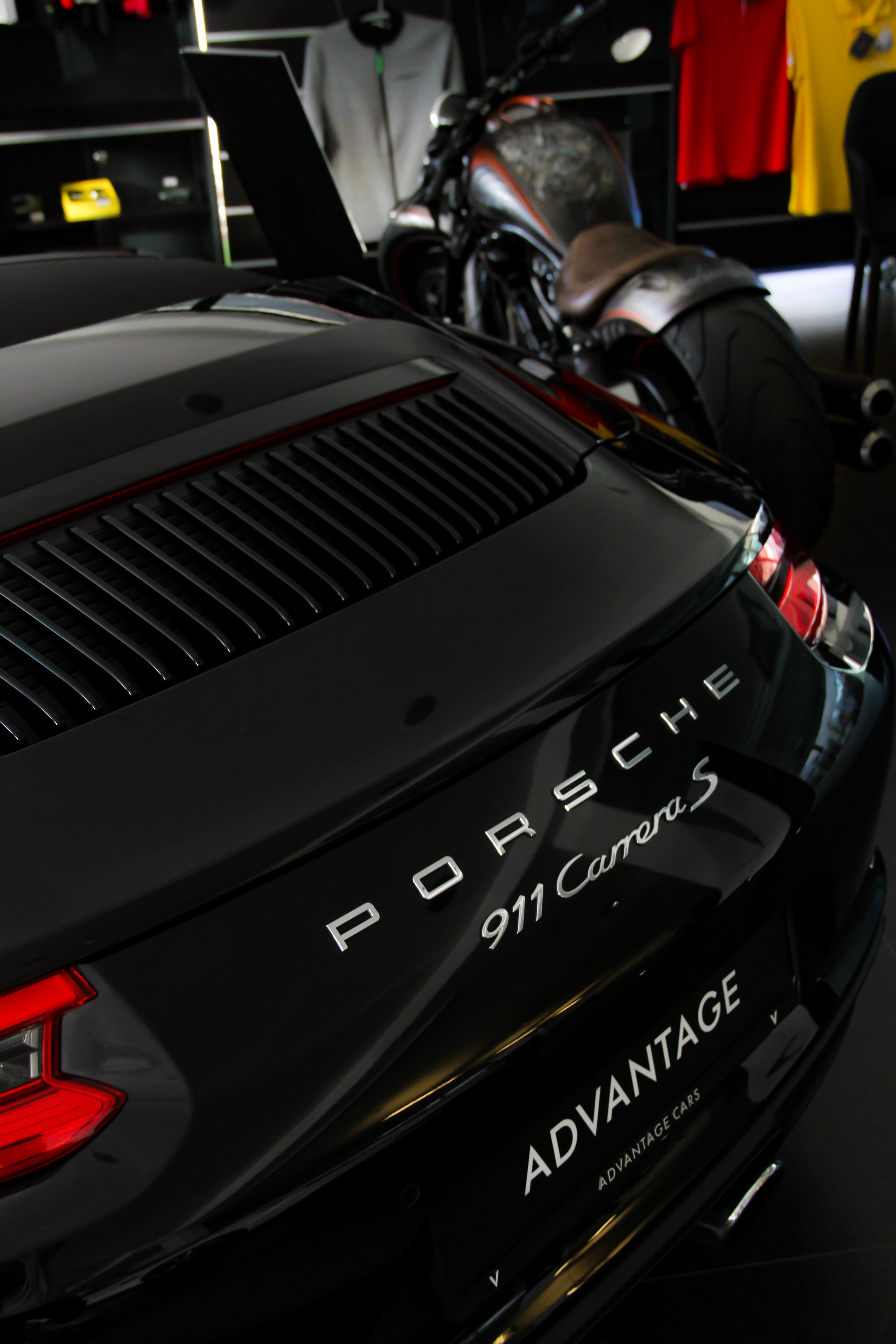 Image by Viktor Theo