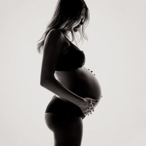 Best Maternity Photographer