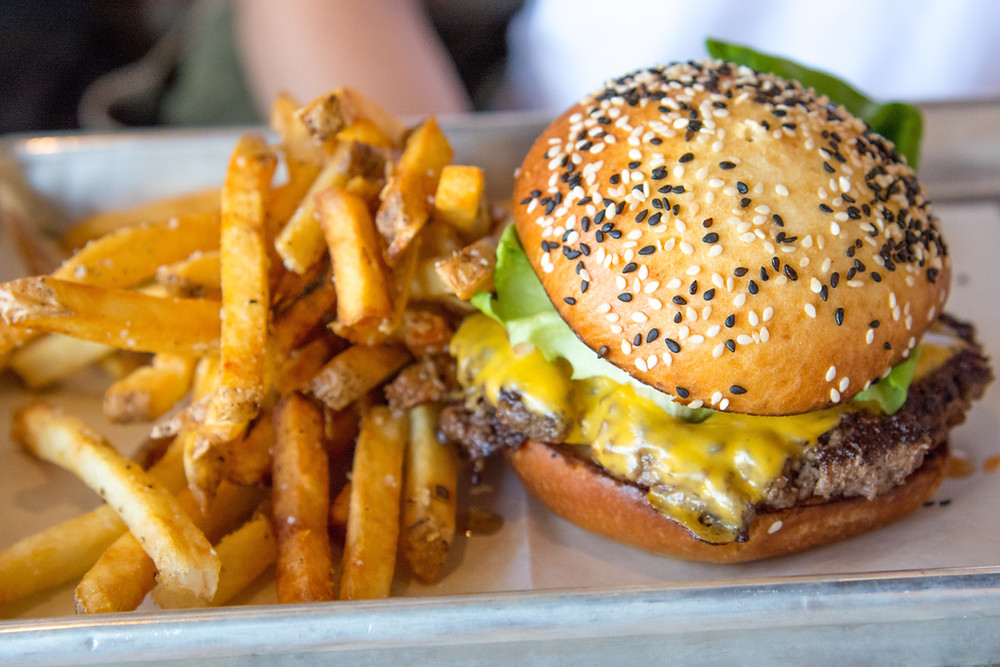 Uber eats vs deliveroo comparatif qui est le meilleur