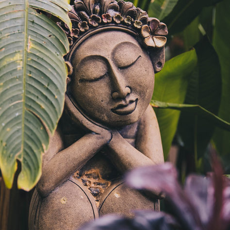 Pendant les méditations, j'ai souvent les larmes aux yeux