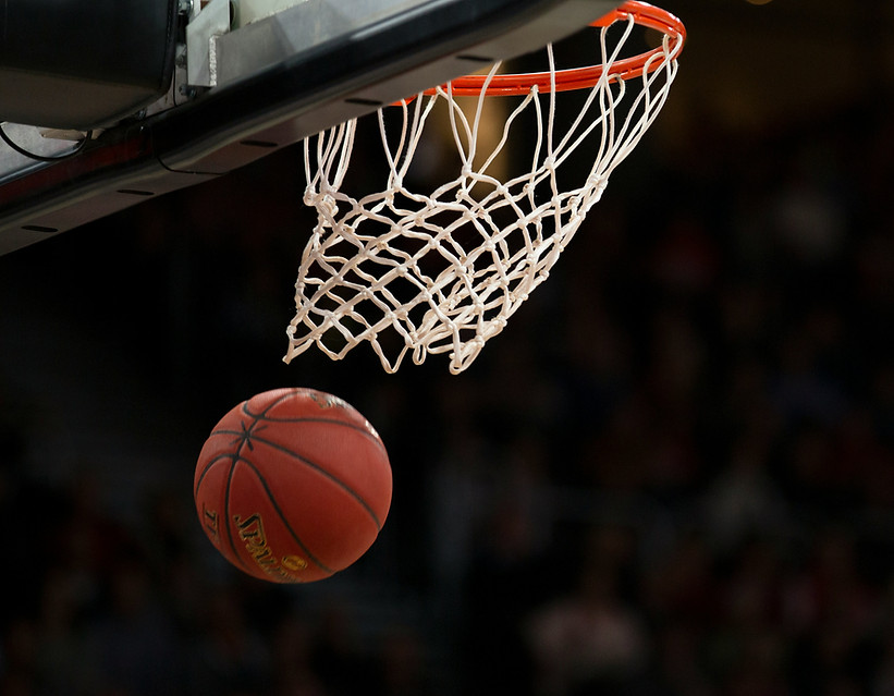 basketball hoop Image by Markus Spiske