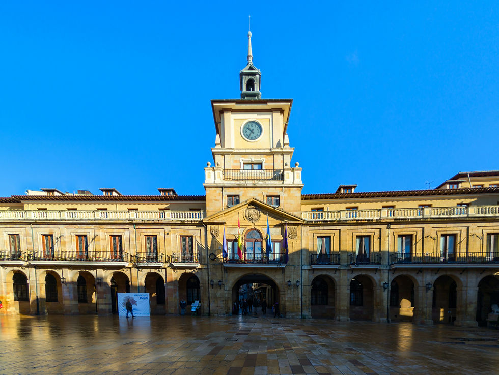 Top 10 salones de belleza y profesionales de belleza en Oviedo
