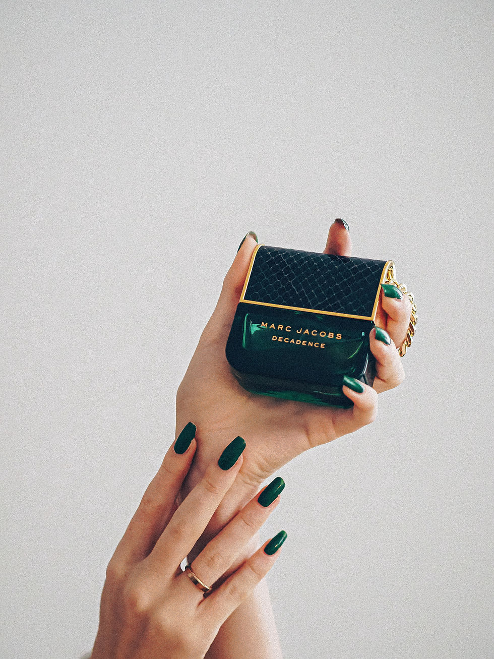 Image by Laura Chouette