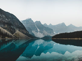 加拿大 班夫國家公園 (Banff National Park) 最新通行規定: 夢蓮湖 (Moraine Lake) 團體行程須知
