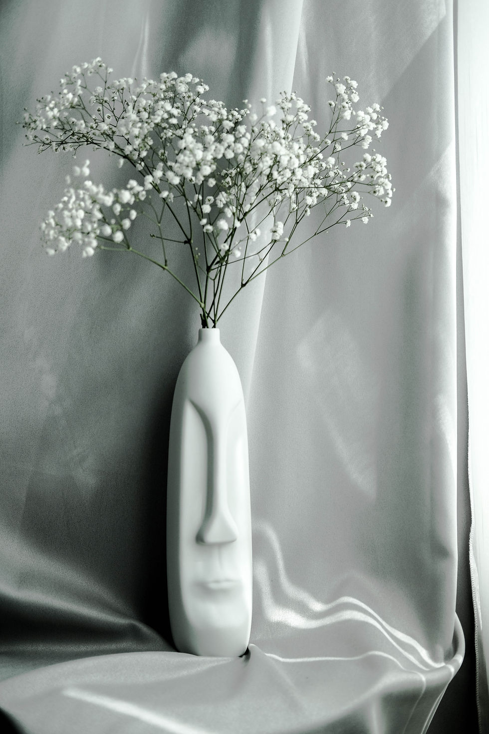 Offer an object of art
