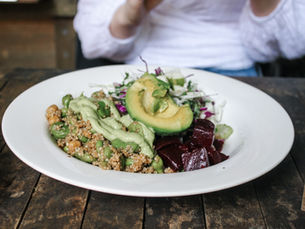Salada de Quinoa e Beterraba