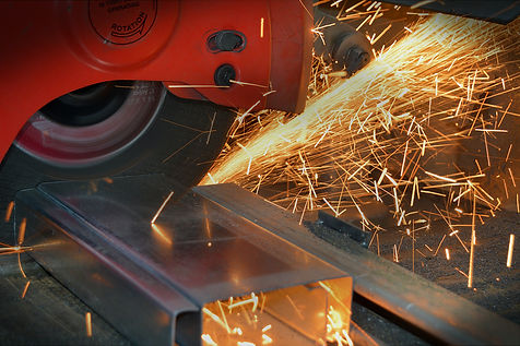 Cutting steel with a circular saw