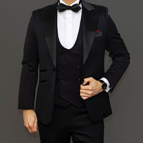 Andre' Julius is a custom suit company that specializes in men's suits, women's suits, men's tuxedos, sport coats, wedding tuxedos and much more. We serve Williamsburg, Newport News, Hampton, Norfolk, Virginia Beach, Chesapeake, Suffolk, Richmond, Washington DC, Yorktown, James City County, and Portsmouth. Men's Suits, Tuxedos, Sport Coats.