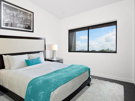 10 Best Bed Frames for Heavier People 2021