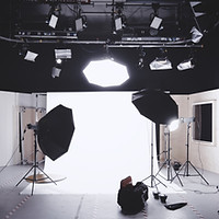 Image by Alexander Dummer