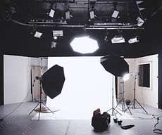Image by Alexander Dummer