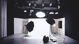 Image by Alexander Dummer