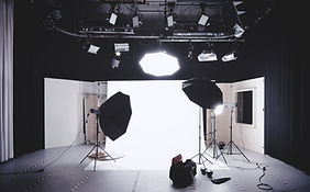 Image by Alexander Dummer