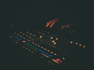 Révolution Sonore : Comment la Technologie a Transformé la Production Musicale